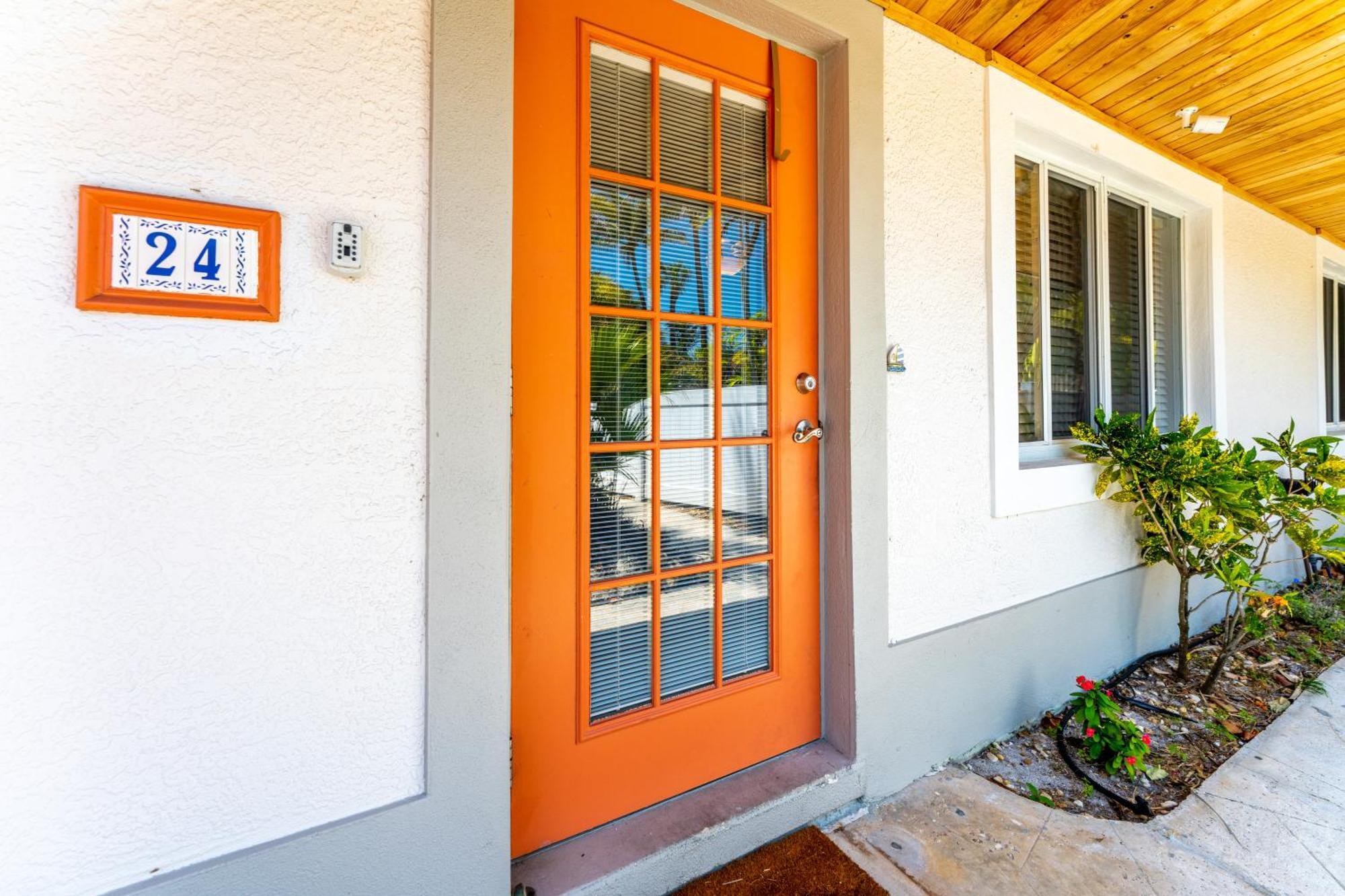 An Island Getaway At Palm Tree Villas Holmes Beach Exteriér fotografie