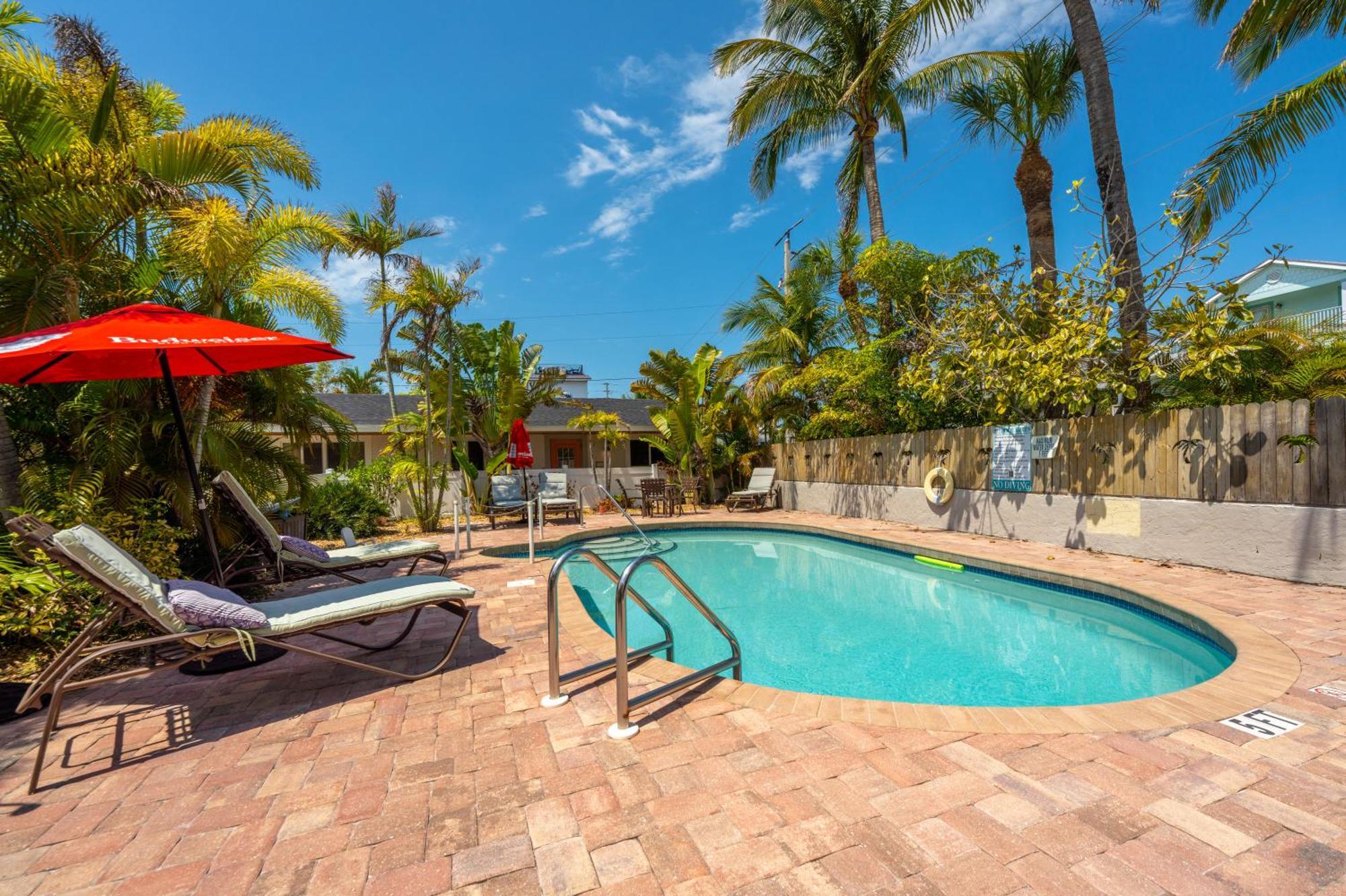 An Island Getaway At Palm Tree Villas Holmes Beach Exteriér fotografie